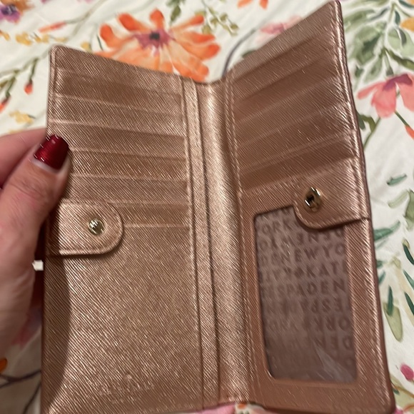 Kate Spade wallet - Picture 4 of 6
